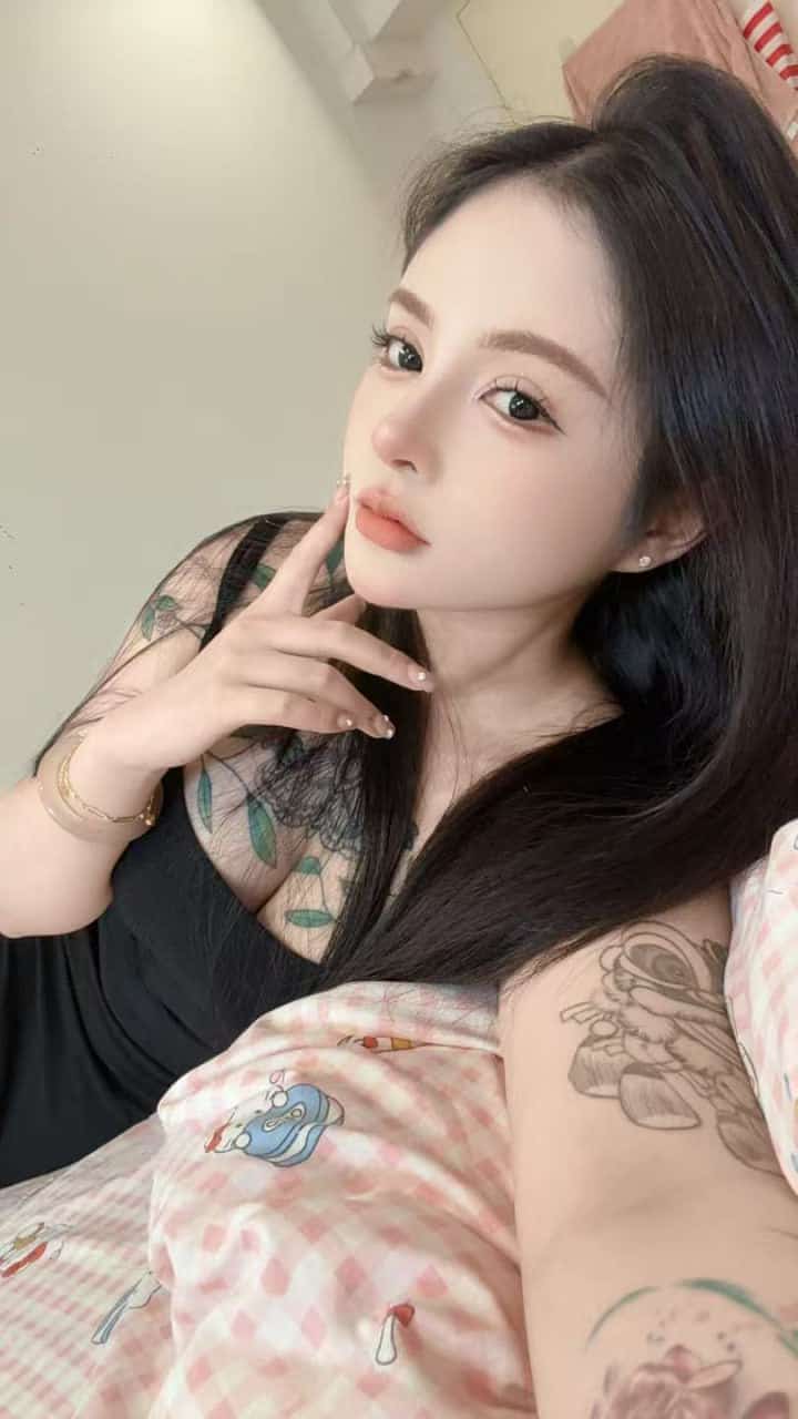 Escort Thumbnail Image-5