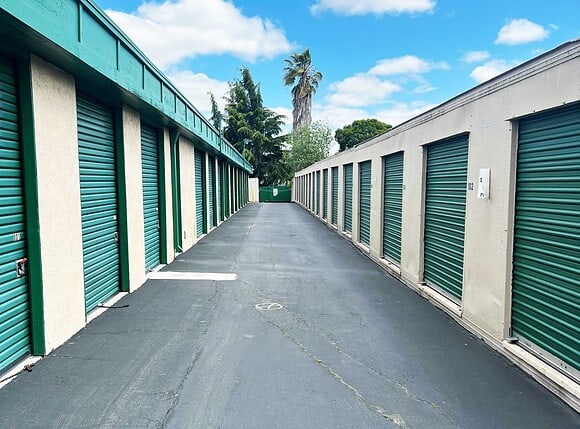 Picture of drive up storage units at Grove Way Mini Storage