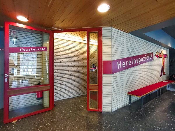 Beschriftungen Folierungen zeigen diese Fotos von realisierten Arbeiten die wir ausgeführt haben. Tolle Produktionen für Privat und Gewerbe.