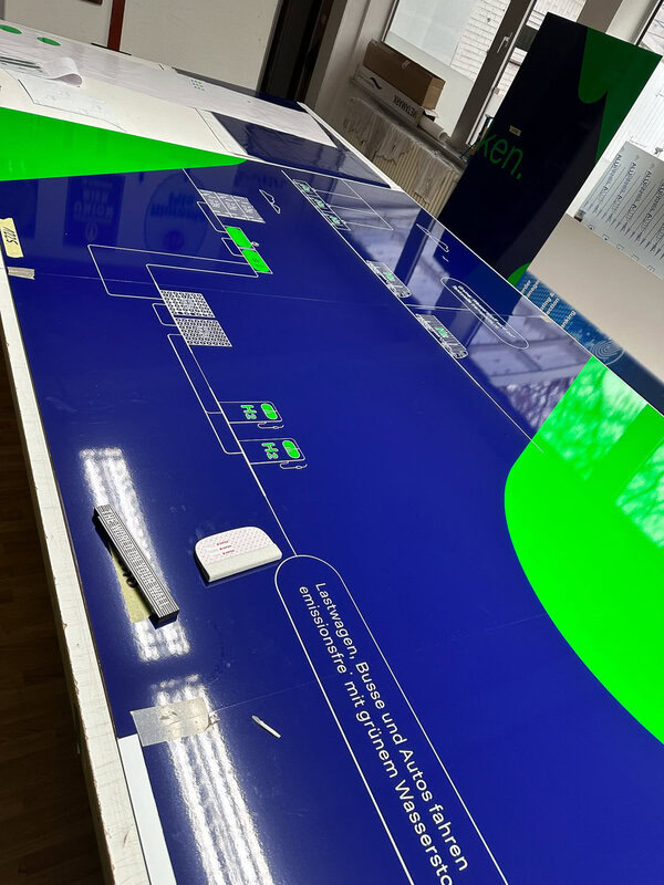 Beschriftungen Folierungen zeigen diese Fotos von realisierten Arbeiten die wir ausgeführt haben. Tolle Produktionen für Privat und Gewerbe.