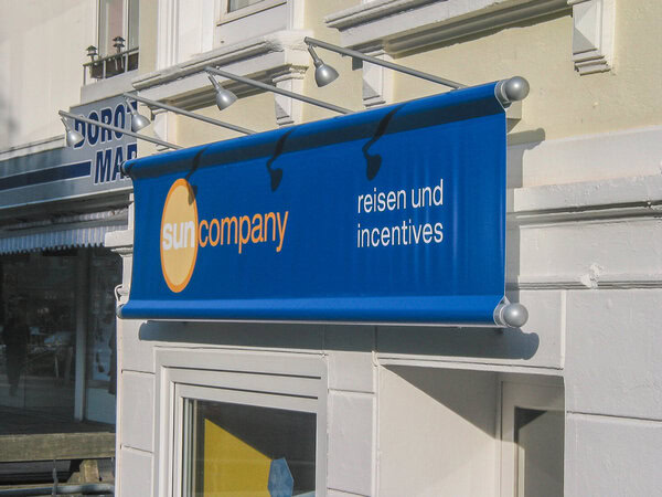 Werbung, die ins Auge sticht: Unsere bedruckten Werbeplanen machen den Unterschied.