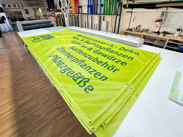 Werbung, die ins Auge sticht: Unsere bedruckten Werbeplanen machen den Unterschied.