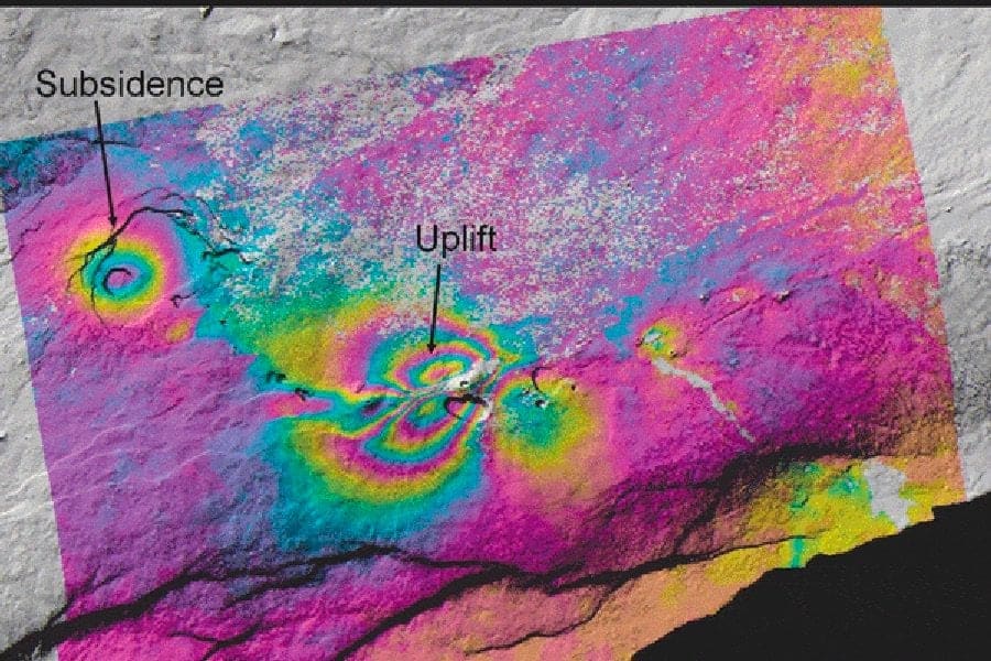 Uplift and subsidence associated with a June 2007 earthquake swam on Kilauea Volcano are depicted in this ALOS PALSAR interferogram. Kilauea Volcano, located on the southeast portion of the island of Hawaii, has been erupting continuously since 1993. Credit: Zhong Lu, USGS.
