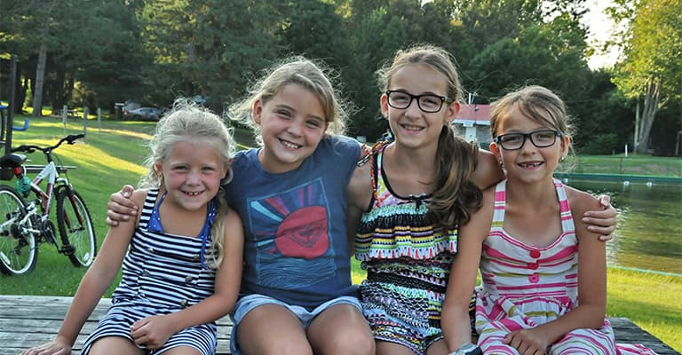 Campsite Union Camping Lac-Saint-Michel, ideal between friends and family Campsite Union Camping Lac-Saint-Michel, ideal between friends and family