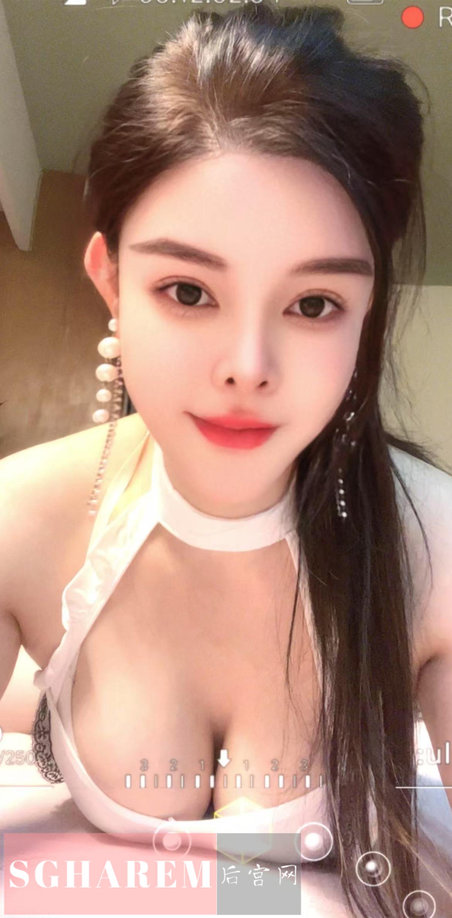Featured Escort Girls