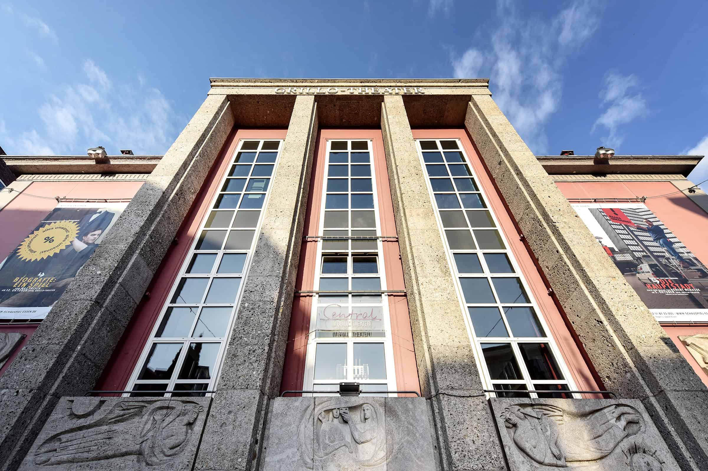 Grillo-Theater mit neoklassizitischer Front | © Ruhr Tourismus / Frank Vinken