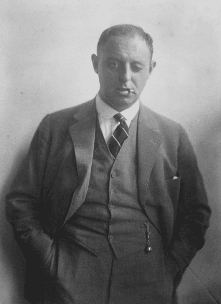 Wilhelm Riphahn um 1926 | Fotograf: Werner Mantz (Original im Besitz des Museum Ludwig)