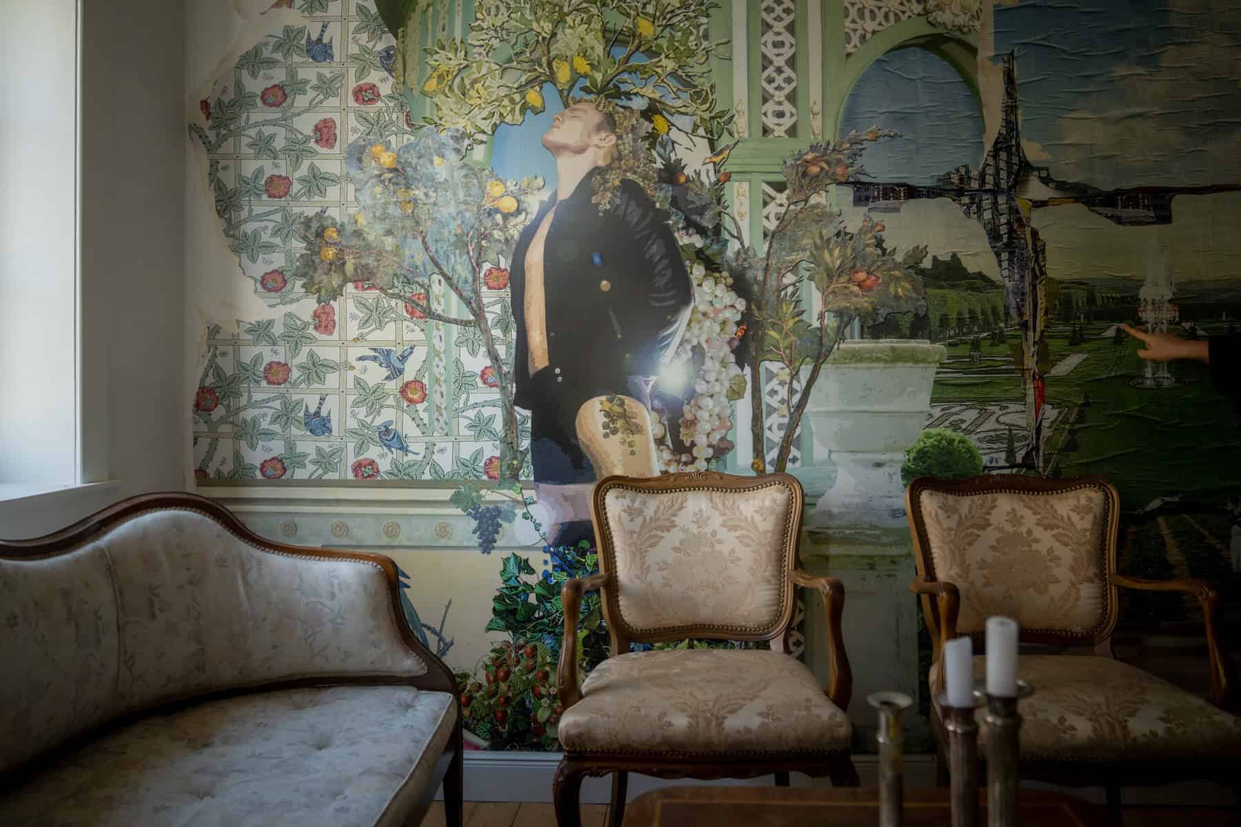 Tapetenszenerie der Bremer Künstlerin Patricia Lambertus im Wasserschloss Reelkirchen | Foto: Markus J. Feger