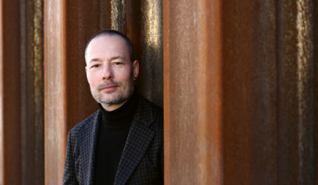 Tom Hillenbrand. Foto: Bogenberger Autorenfotos