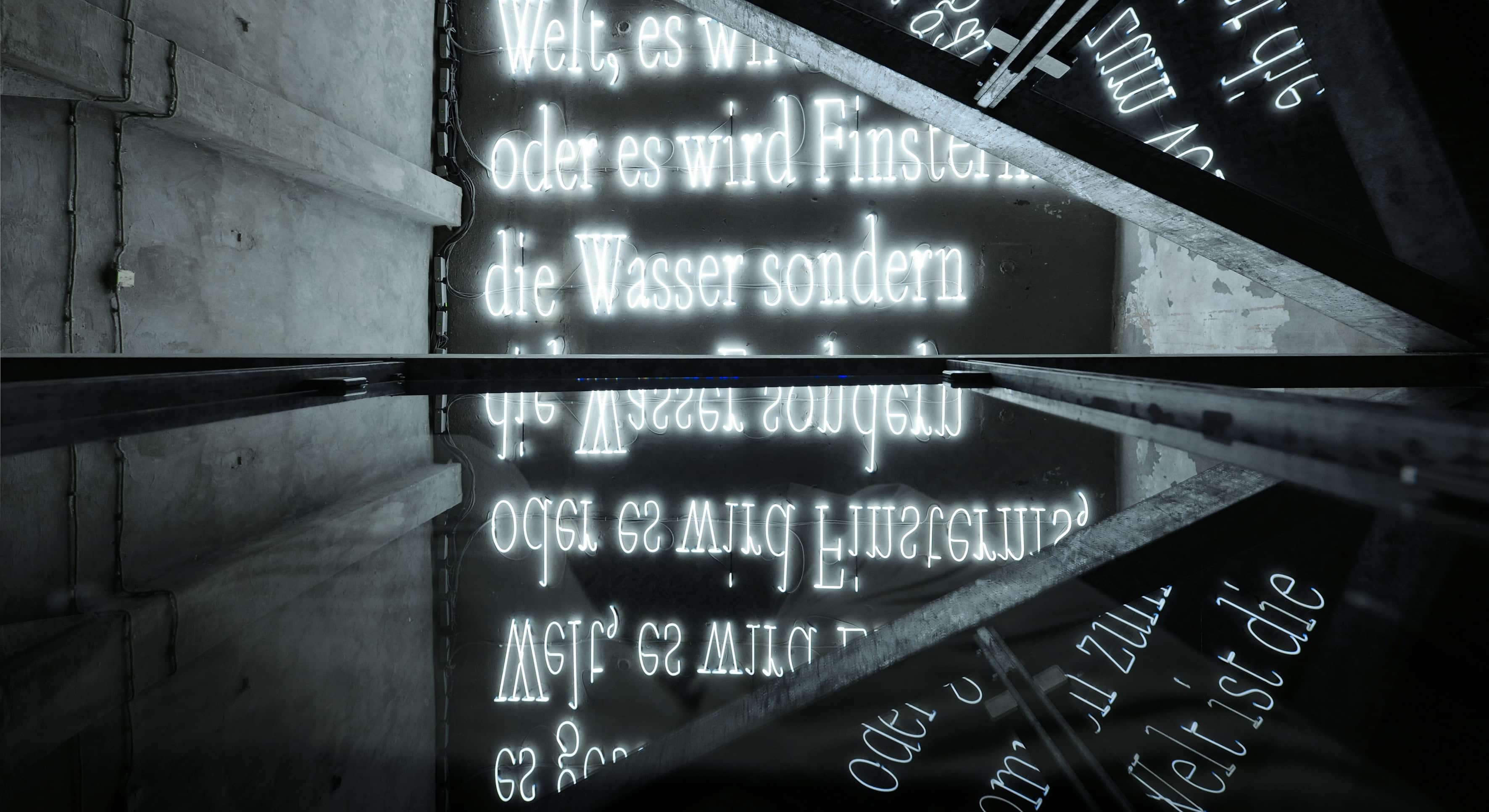 Joseph Kosuth, Signatur des Lichts. Foto: Frank Vinken