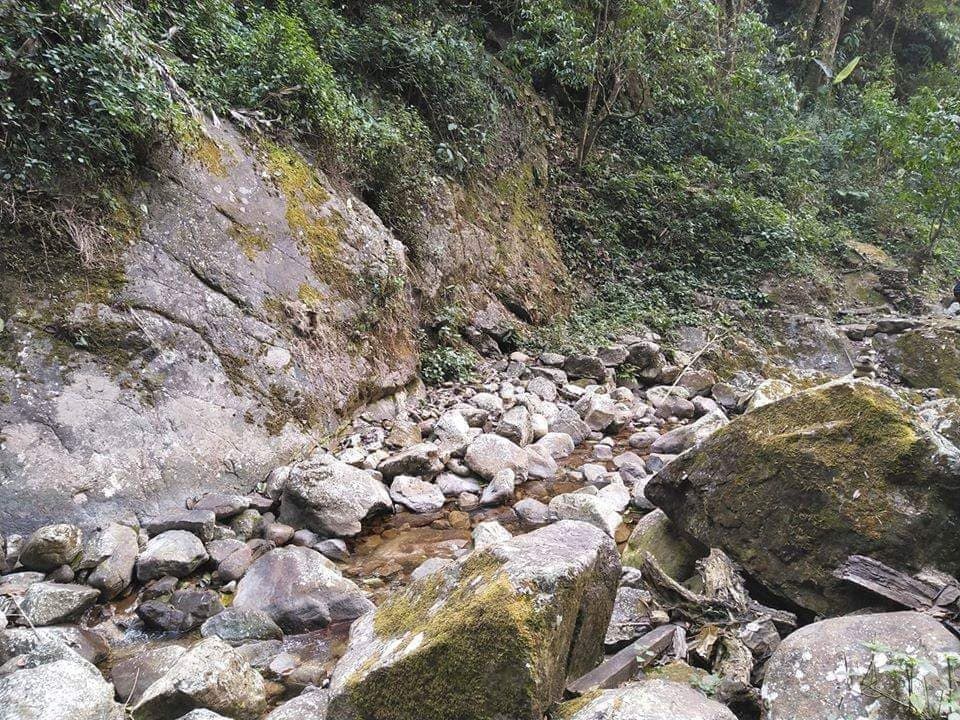 dac-cong-nguy-trang-3.jpg
