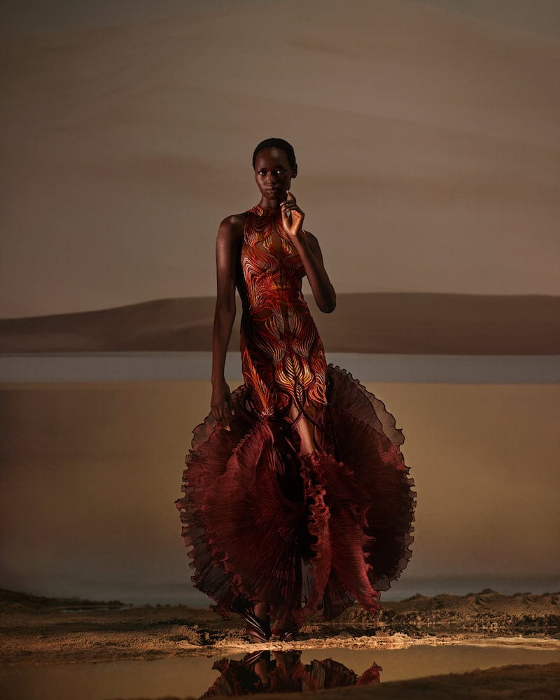 iris van herpen red dress Show Report: Iris van Herpen A/W 18 Haute Couture