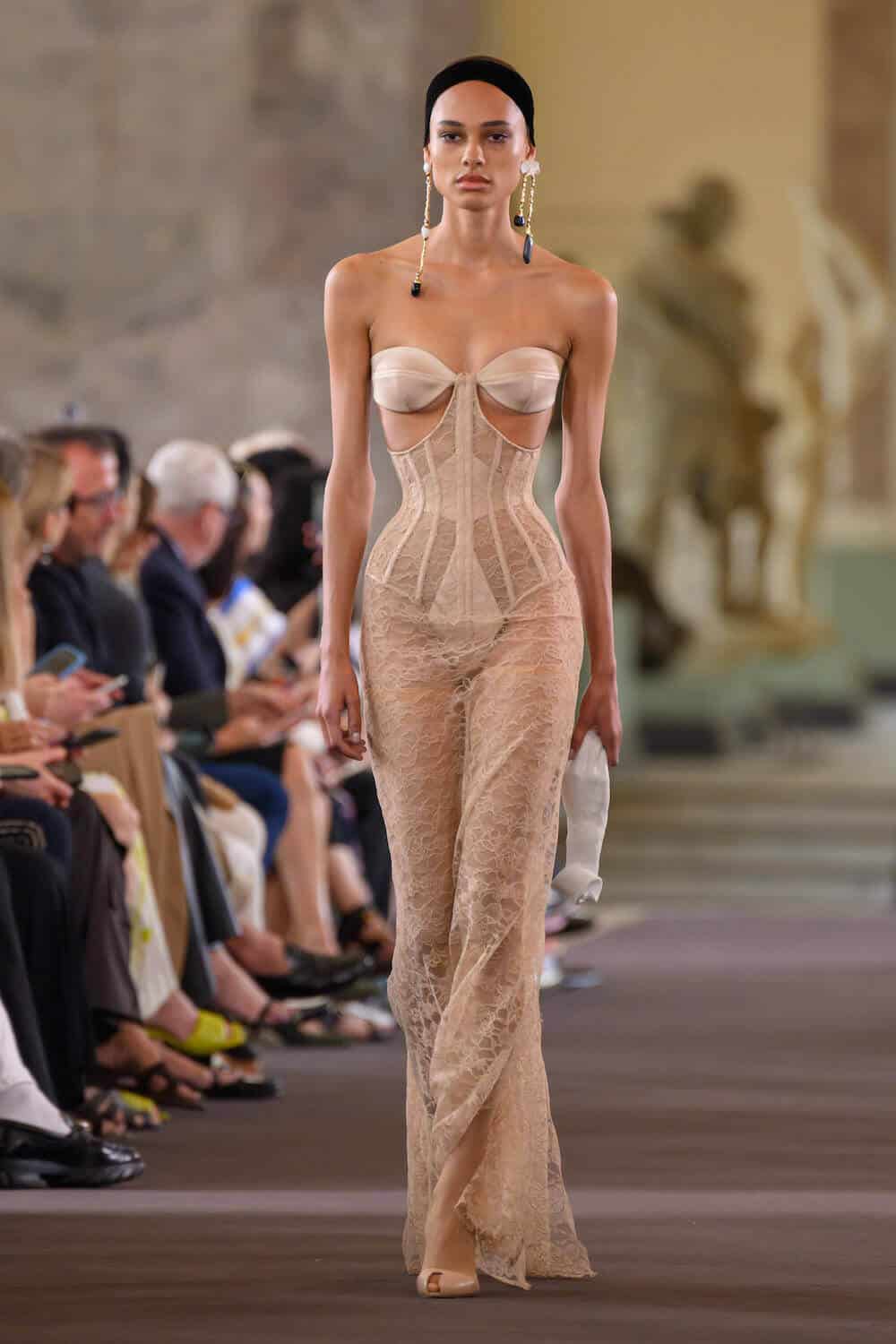 Schiaparelli: Couture AW23 - 10 Magazine