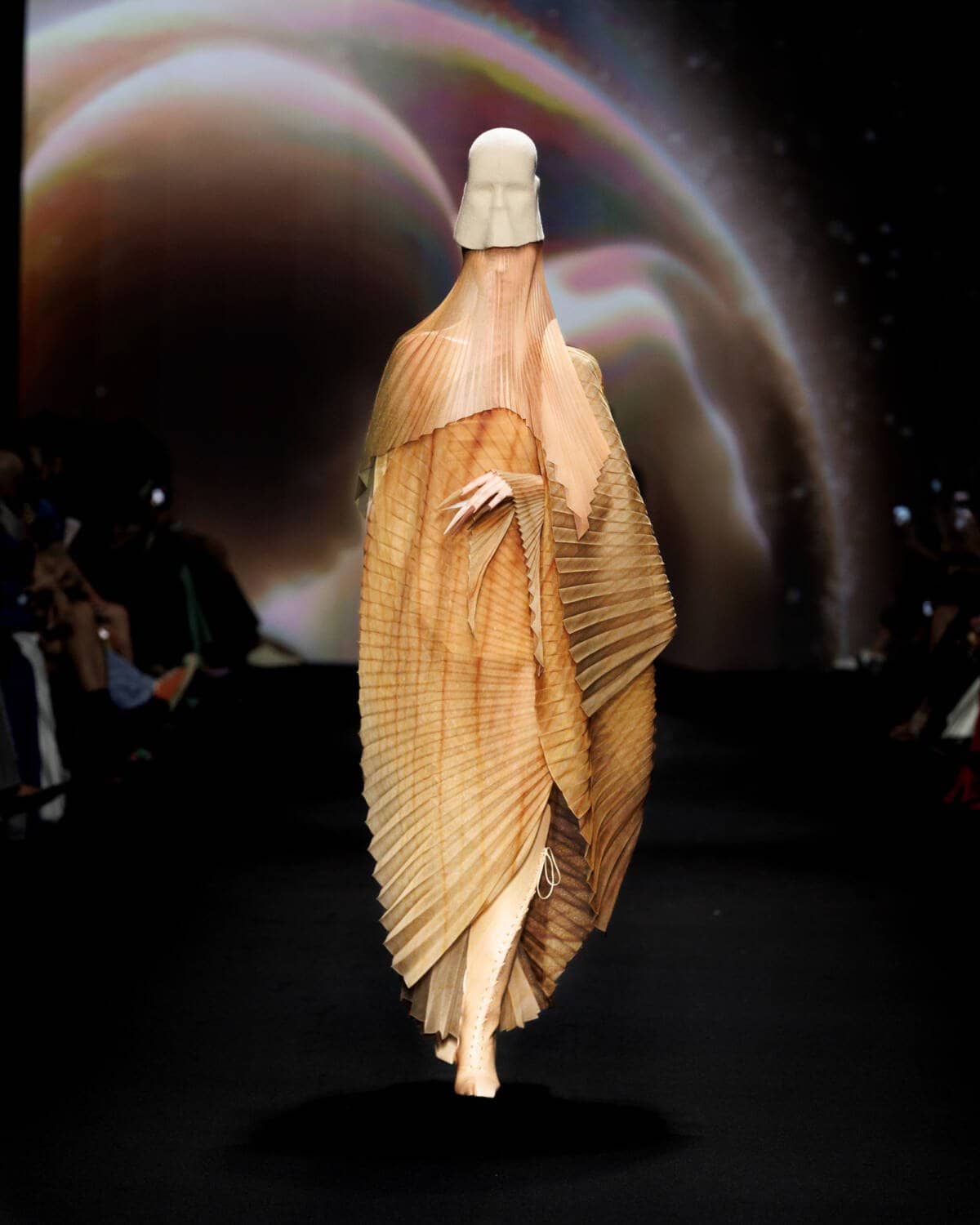 Robert Wun: Couture AW24 - 10 Magazine
