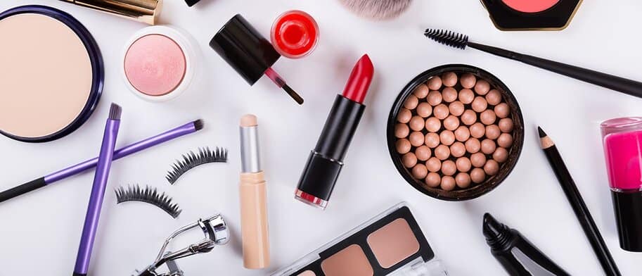 Cosmetics Conspiracy: What Your Foundation Isn't Telling You
