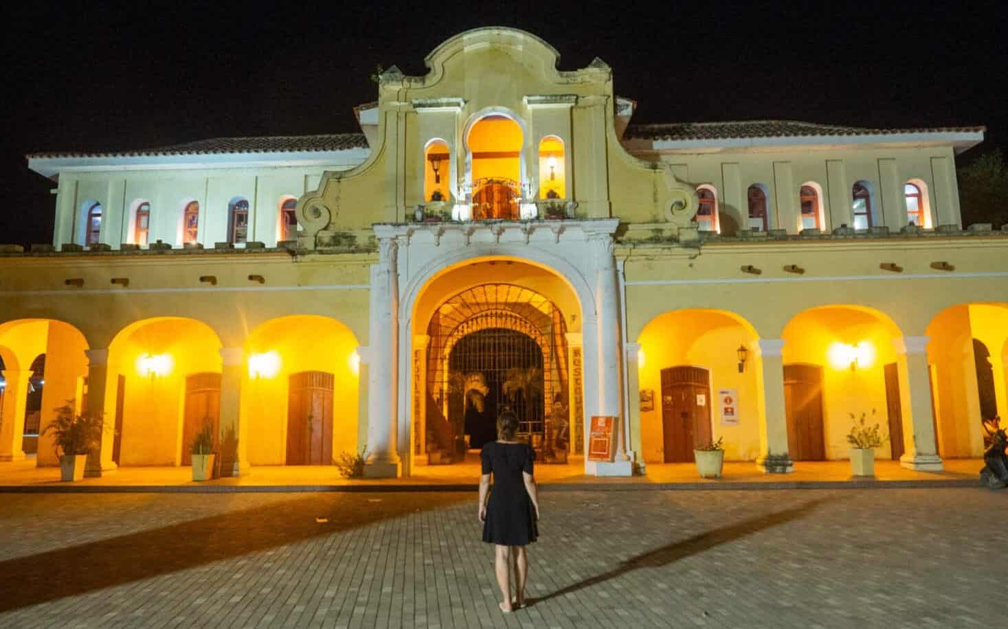 Visiter Mompox : des églises et ses places
