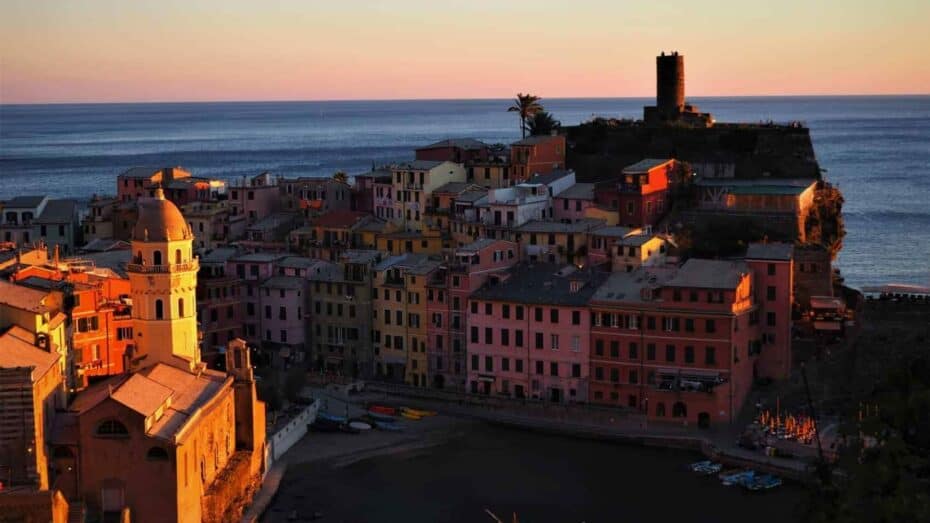 Les bateaux rentrent au port