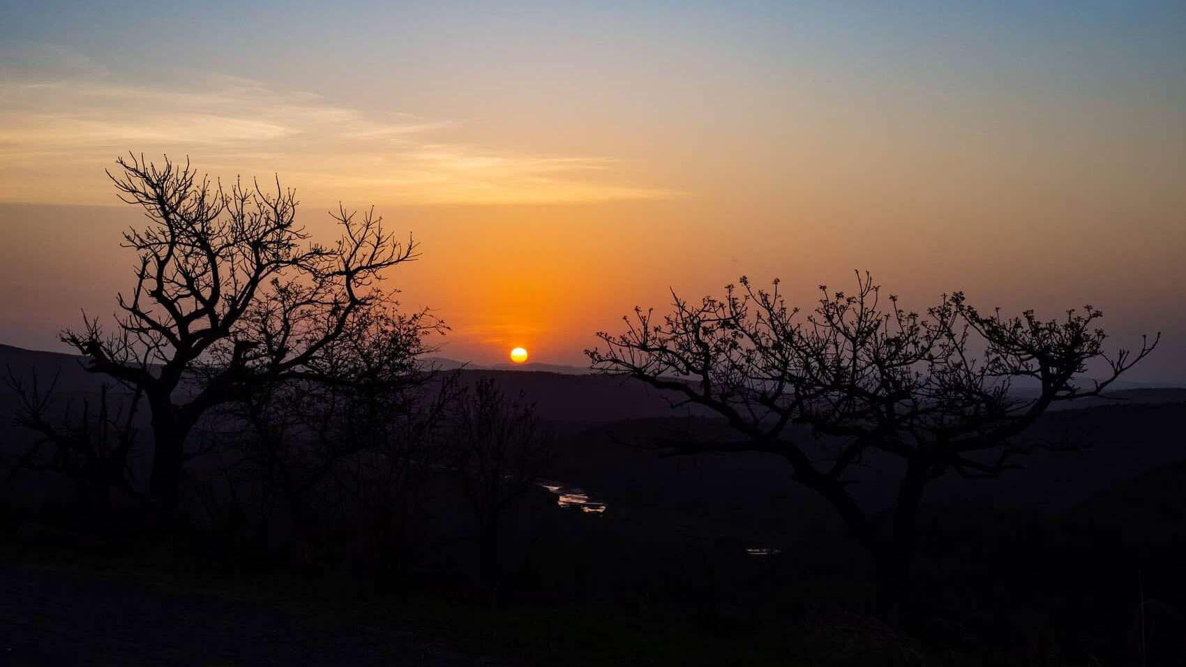Coucher de soleil  Parc Hluhluwe-iMfolozi en Afrique du Sud 