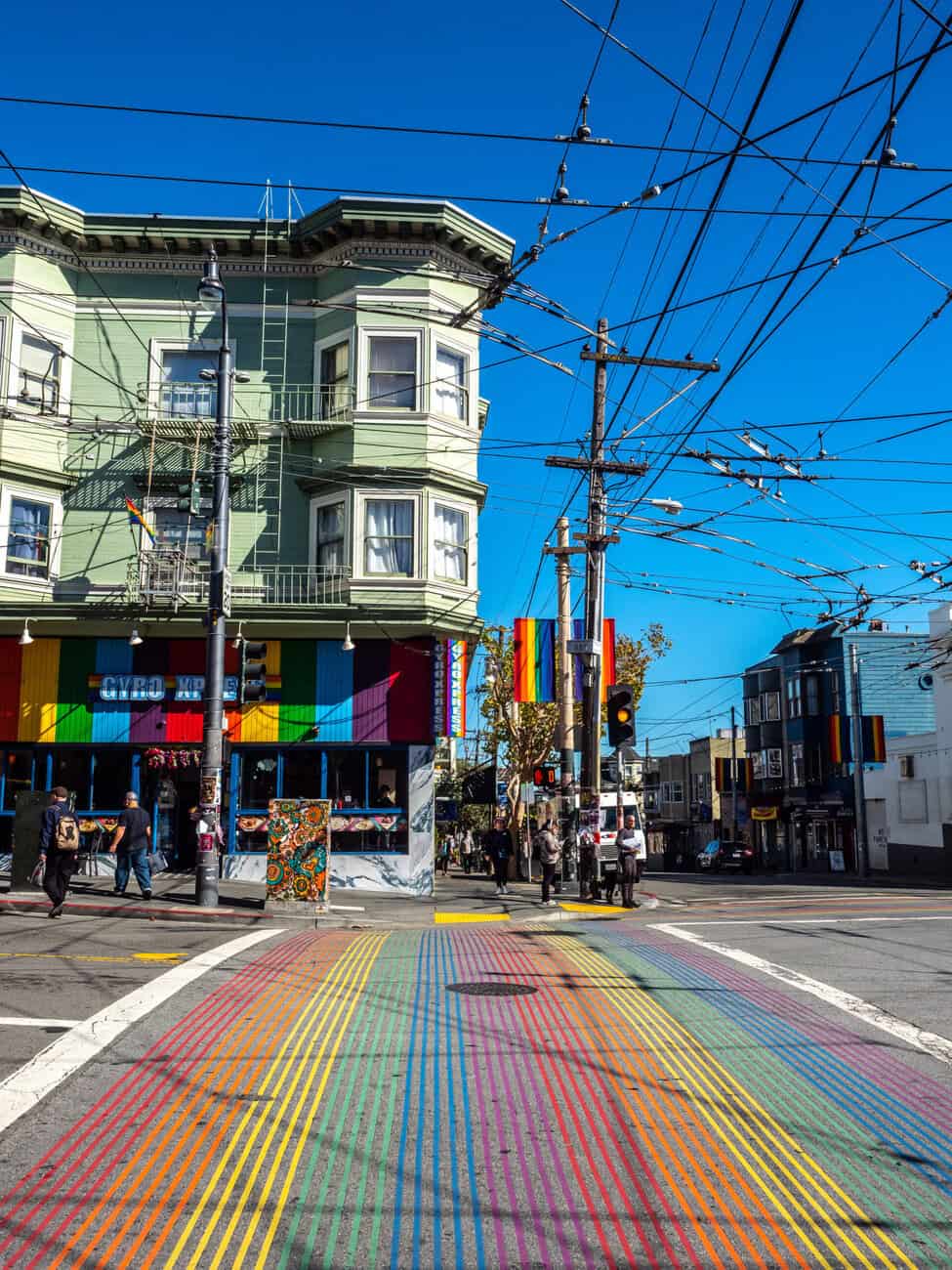 Castro et l'arc en ciel