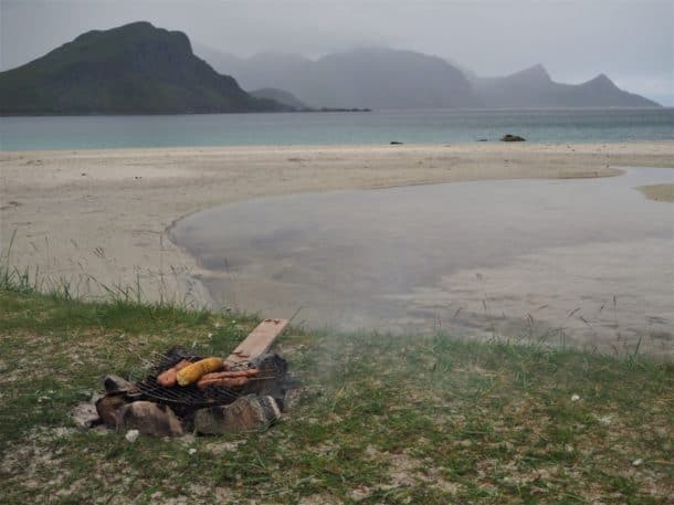 repas à cuire au feu, bivouac lofoten pique-nique