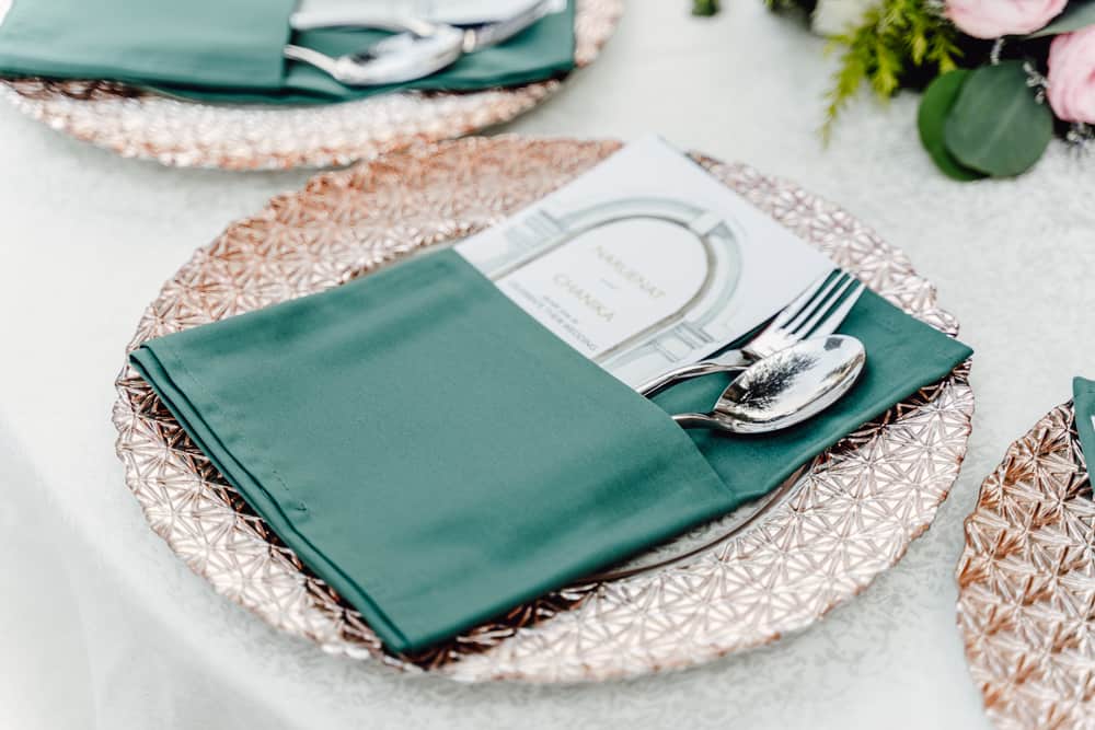 VIP Set Table Service