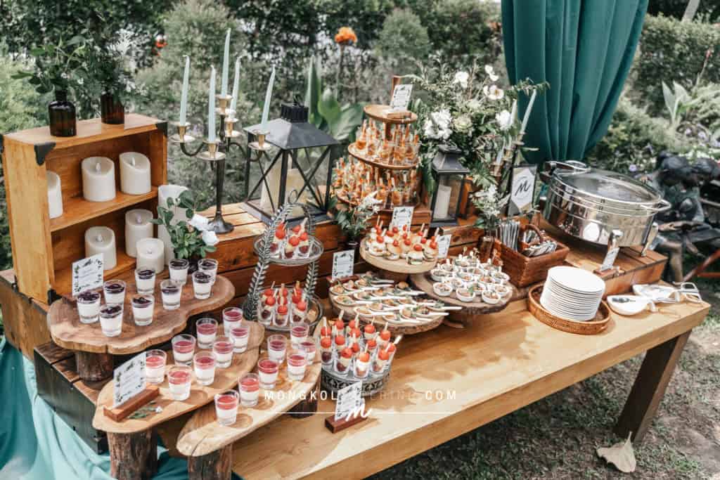 จัดเลี้ยงงานแต่งงานในสวน ด้วย ค็อกเทล คานาเป้น่ารักๆ @ Amco House