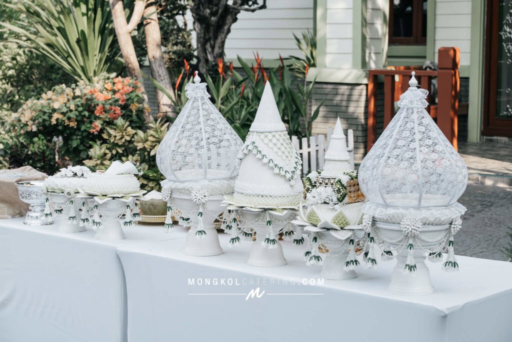 จัดเลี้ยงบุฟเฟต์ งานแต่งงานในบ้าน ครบวงจร ตั้งแต่เช้าจรดเย็น @ จัดงานแต่งที่บ้าน