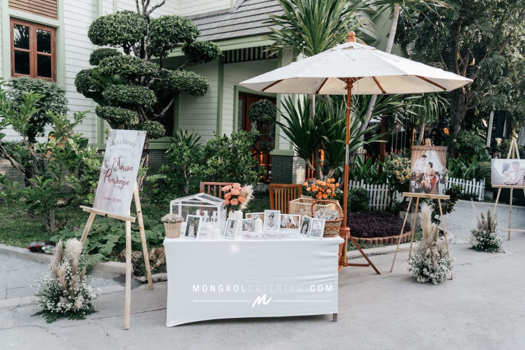 จัดเลี้ยงบุฟเฟต์ งานแต่งงานในบ้าน ครบวงจร ตั้งแต่เช้าจรดเย็น @ จัดงานแต่งที่บ้าน