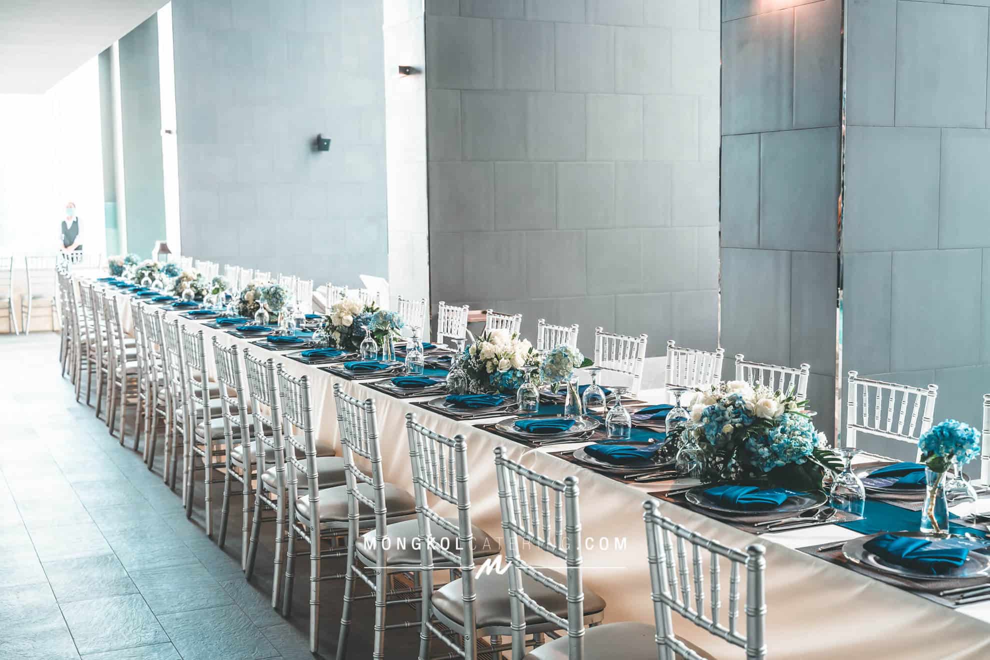 Sit down dinner เลี้ยงรับรองลูกค้า ในตีมสีน้ำเงิน @ Ananda