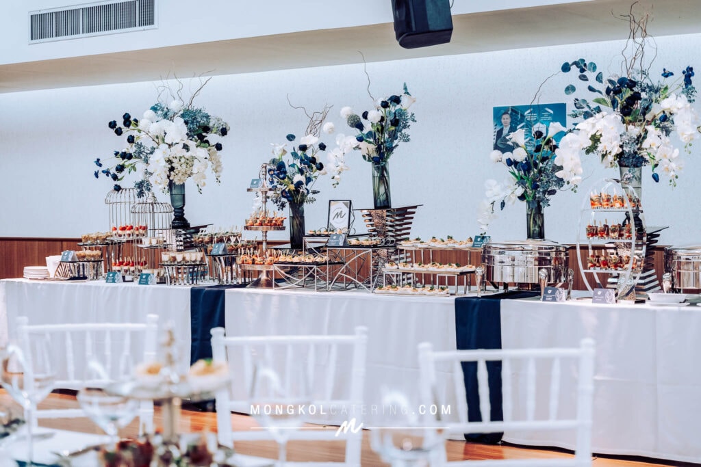 จัดโต๊ะนั่งทานและจัดเลี้ยงค็อกเทลโทนน้ำเงิน Navy blue @ สถาบันเทคโนโลยีป้องกันประเทศ