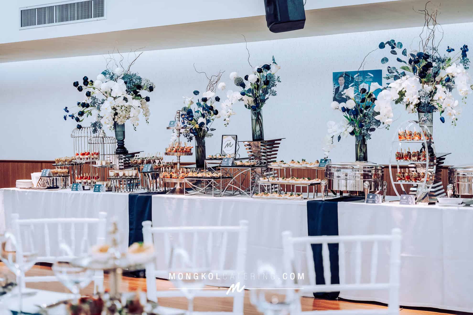 จัดโต๊ะนั่งทานและจัดเลี้ยงค็อกเทลโทนน้ำเงิน Navy blue @ สถาบันเทคโนโลยีป้องกันประเทศ