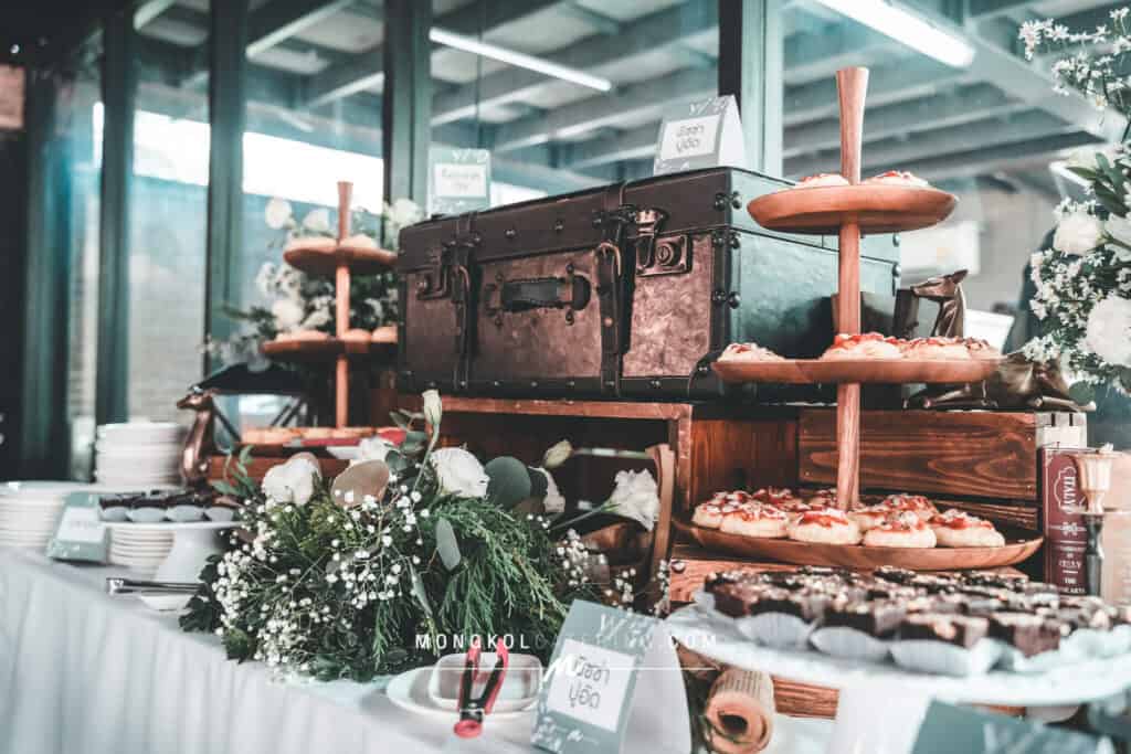 จัดเลี้ยงค๊อฟฟี่เบรค ค็อกเทล งานแต่ง ตีมเขียวไม้ @ About Studio