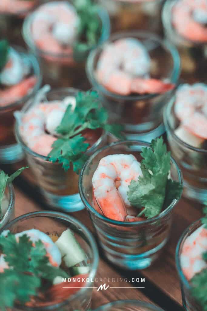 จัดเลี้ยงค๊อฟฟี่เบรค ค็อกเทล งานแต่ง ตีมเขียวไม้ @ About Studio