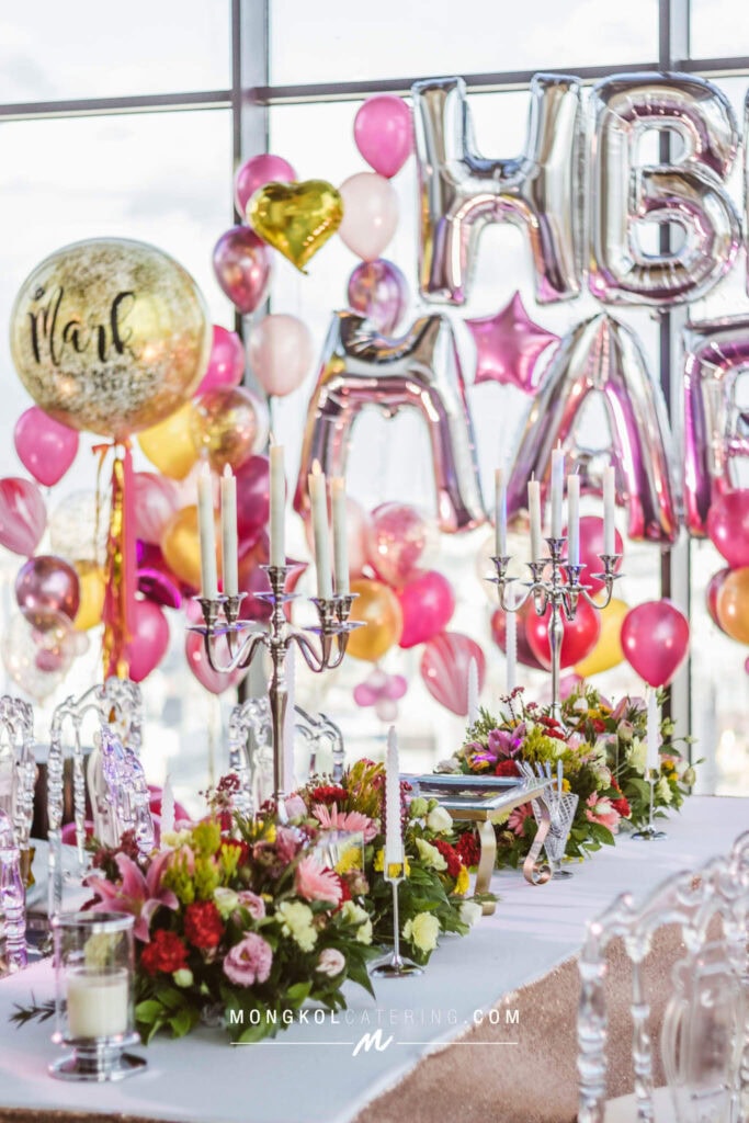 จัด เลี้ยง ค็อกเทล คานาเป้ โทนชมพู งานวันเกิดคุณ Mark Thawin