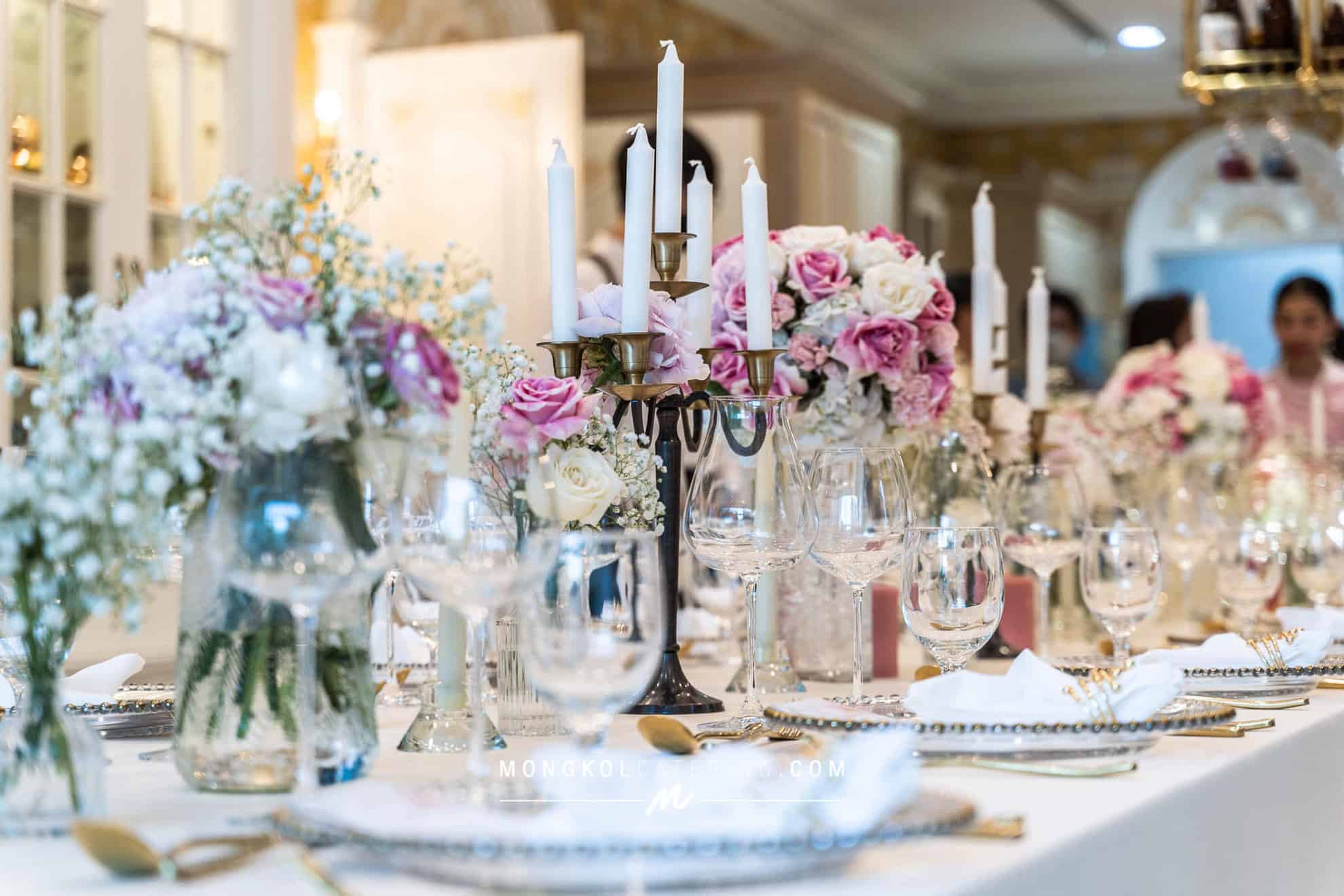 จัดเลี้ยง Sit Down Dinner พร้อมจัดโต๊ะ @ Royal Resident