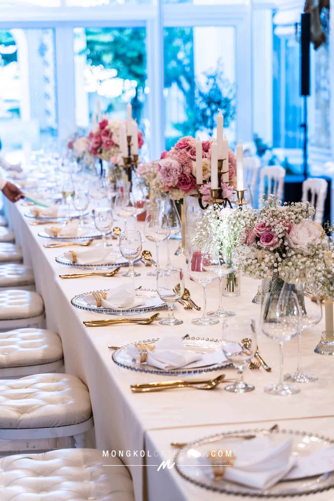 จัดเลี้ยง Sit Down Dinner พร้อมจัดโต๊ะ @ Royal Resident