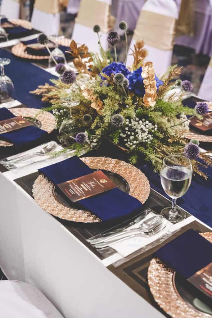 จัดตกแต่งโต๊ะนั่งทาน เซ็ต VIP @ Baiyoke Tower II