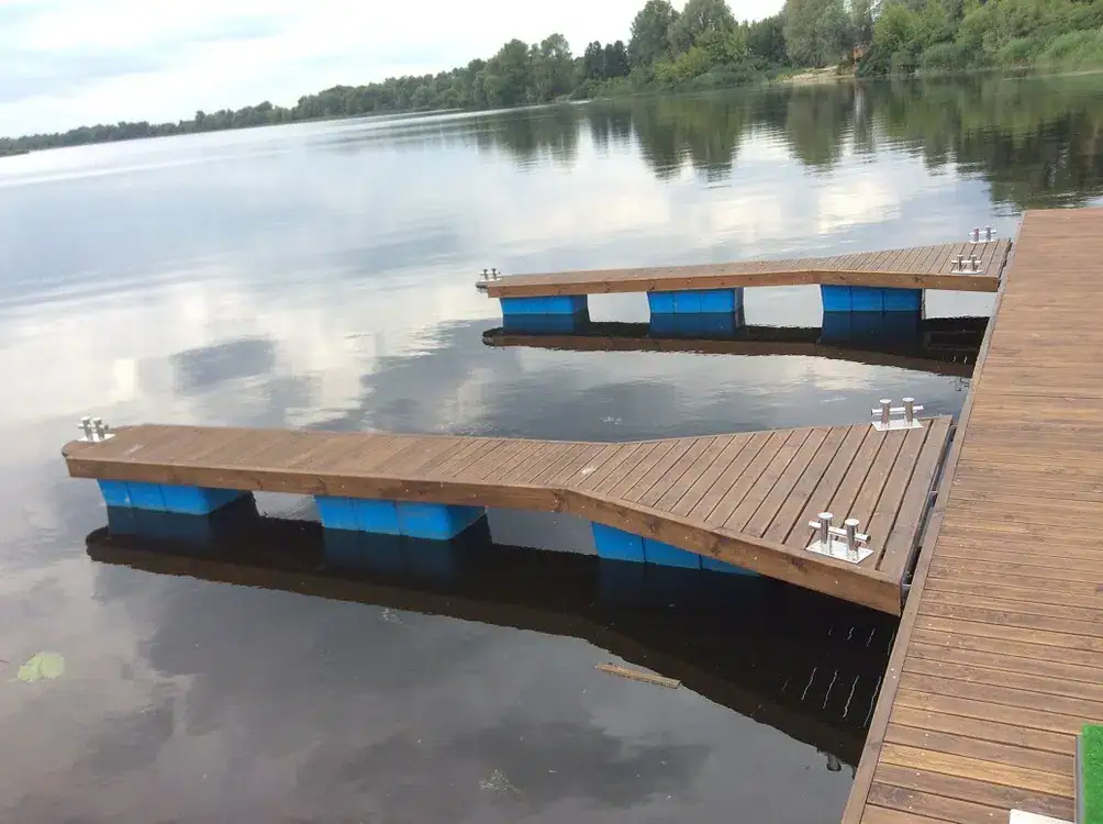 odnogi cumownicze, pływaki wodne