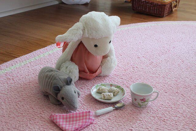 Prepare for those tea parties in a fun kitchen playset!