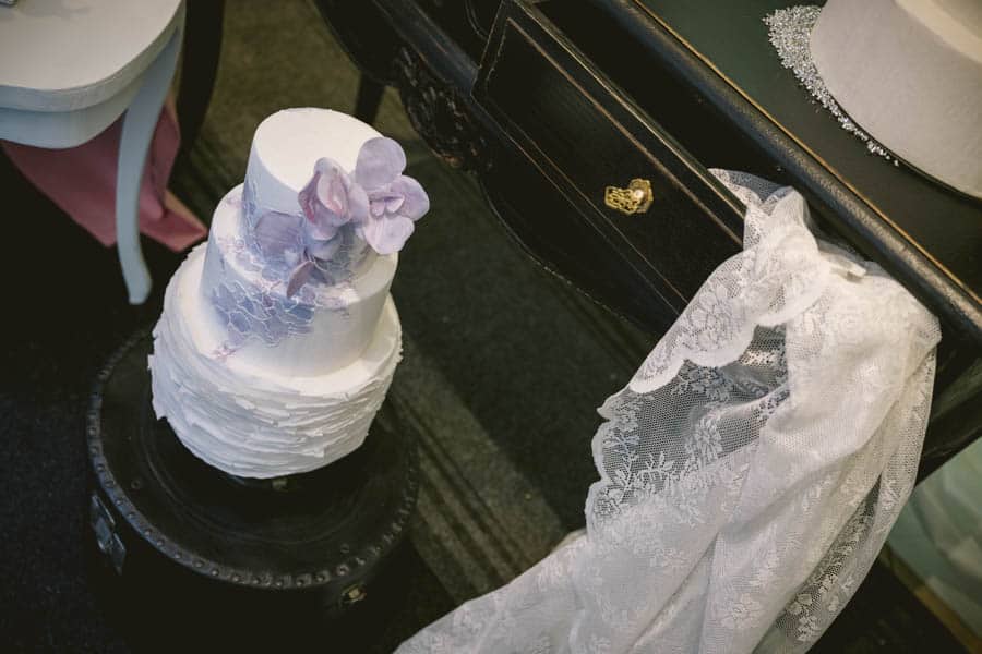 Watercolor Wedding Cake in Tuscany