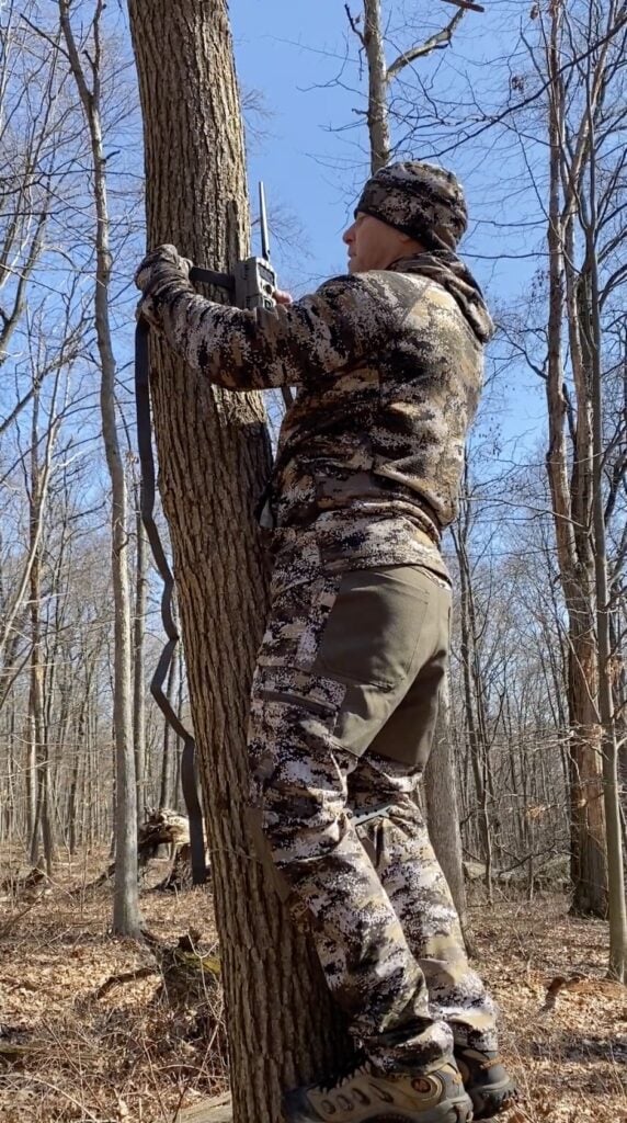 Bow Hunting Clothes: Optimizing Camo, Scent, and Stealth