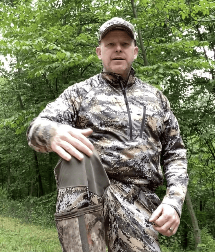 Huntworth Durham Lightweight Pants Review showing the reinforced, abrasion resistant and waterproof knee sections.