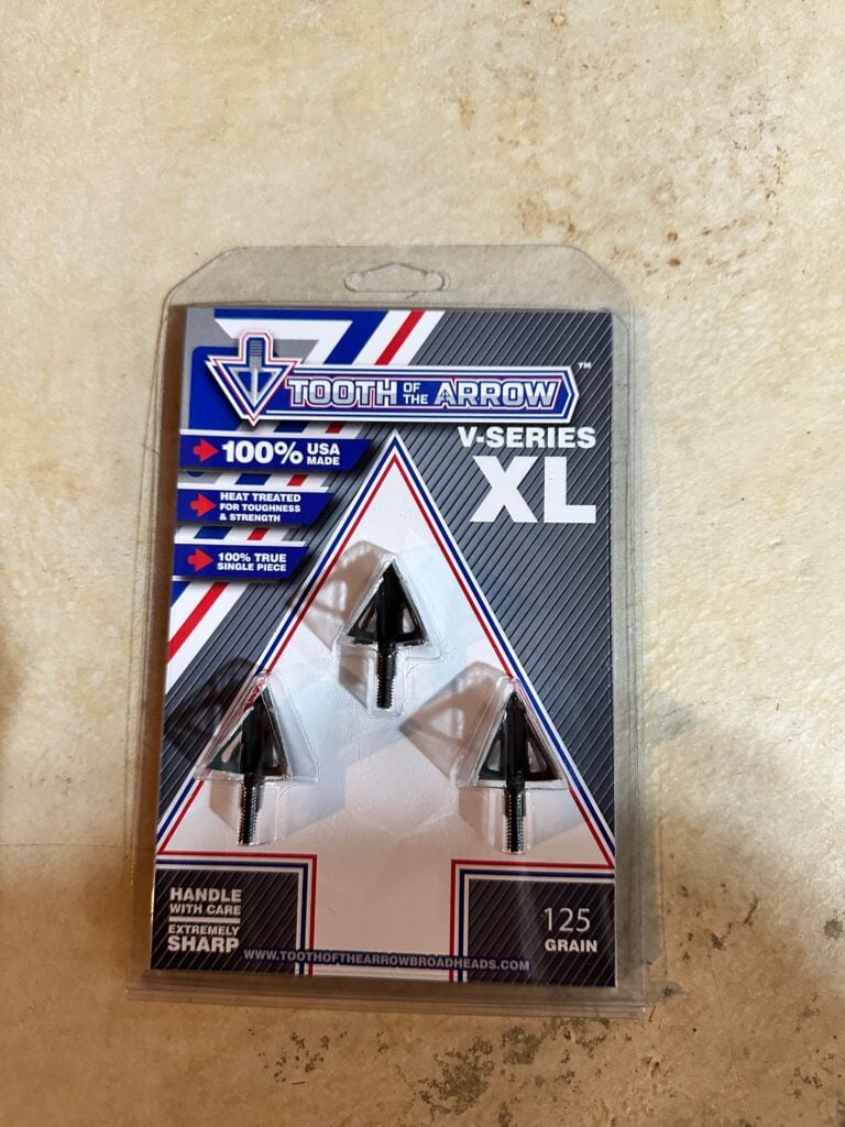 Tooth of the Arrow V-Series XL 125-grain fixed-blade broadheads