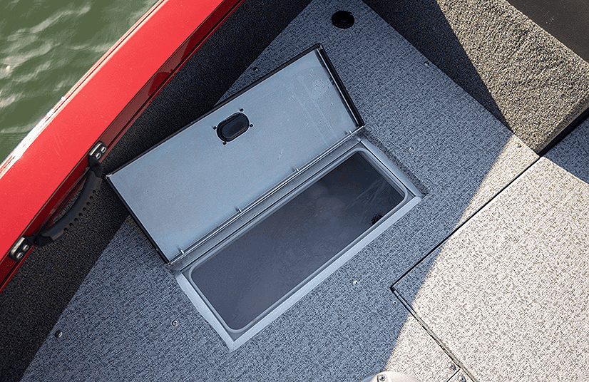 Boat deck storage hatch with clear lid on Lowe Boats FM1800.