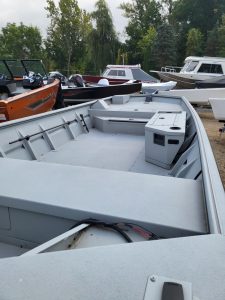 High-quality boats and marine accessories at Camp & Cruise.