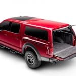High-performance Ford Raptor truck with off-road capabilities. Spacious cargo bed, perfect for outdoor adventures.
