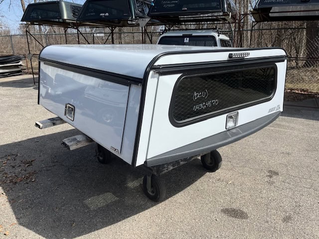 White truck bed cap with tinted window for RAM 1500 67".