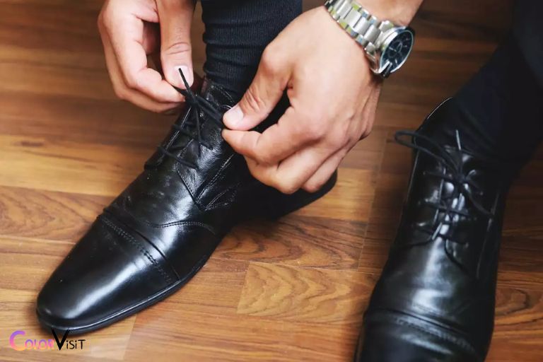 When Does Dark Color Shoes Become a Preferred Option