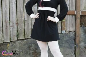 what color tights with white dress