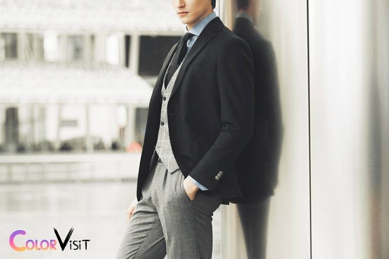 black blazer what color pants 2
